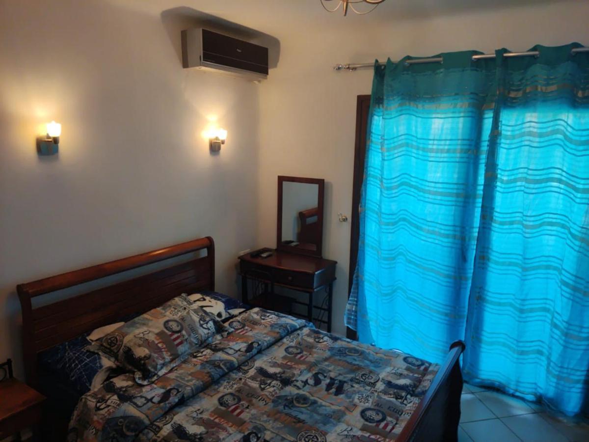 Studio Avec Piscine Et Wifi A Cabonegro Cabo Negro Eksteriør bilde